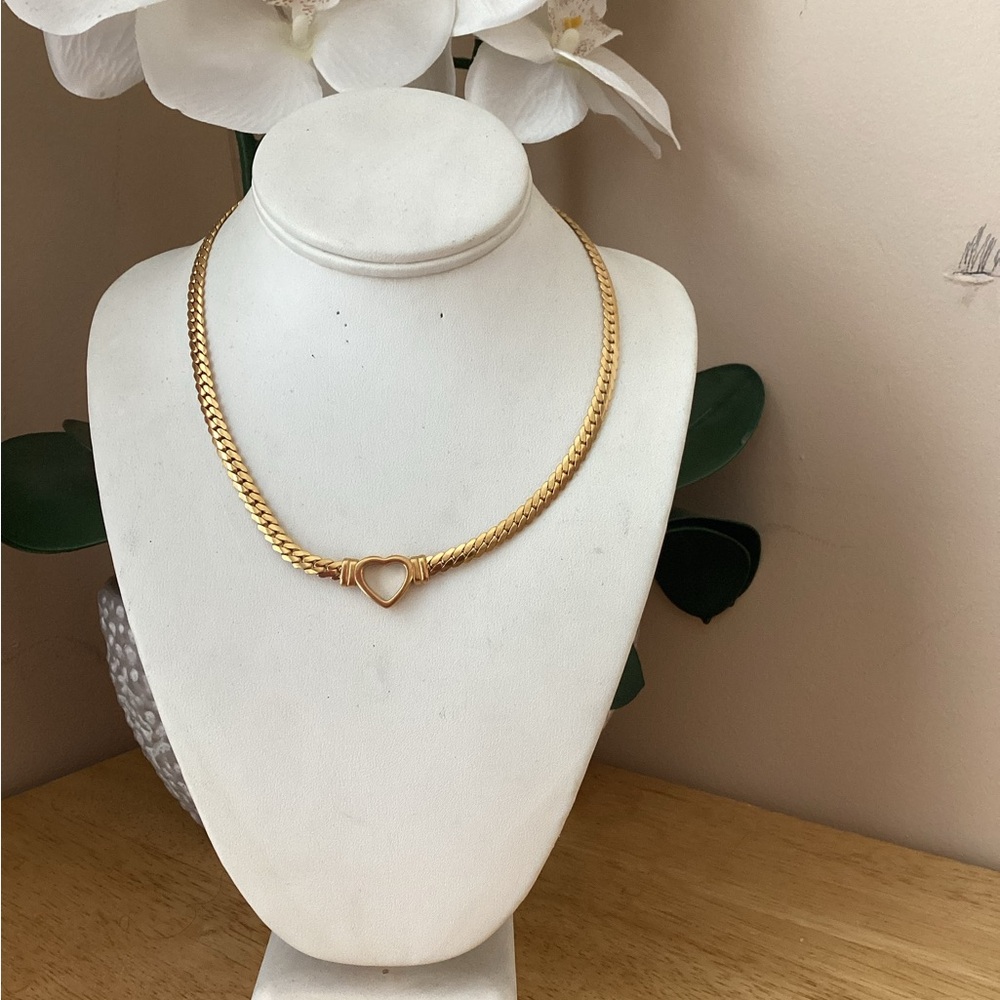 Gold Heart Link Necklace - Women's Elegant Chain